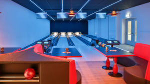 unser-bowlingbahn-im-caravan-resrot-guetzkow-hat-4-bahnen